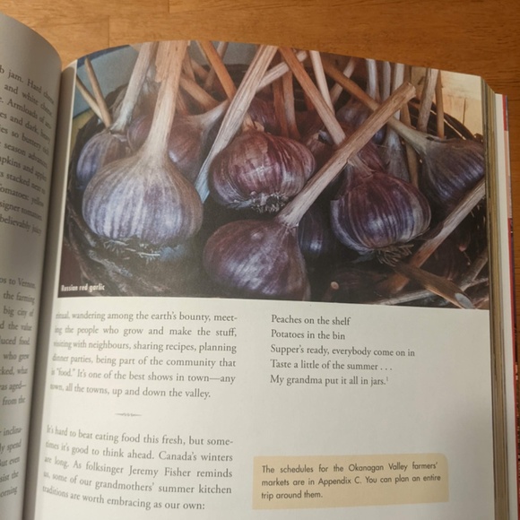 Okanagan Slow Road (coffee table book) - Picture 5 of 9